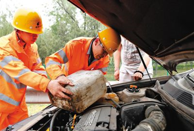 坡头区额尔古纳道路救援